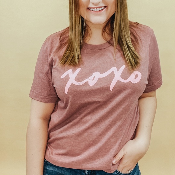 LAST ONE - XOXO COTTON TEE - Picture 3 of 3